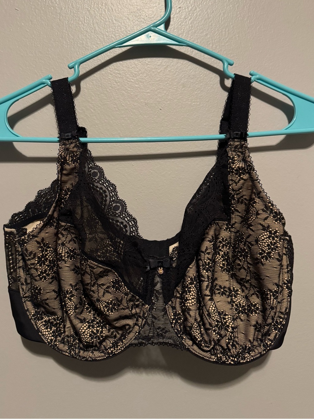 Elomi Tia Black lace and gold Underwire Bra Size US 34I/UK 34G Like New!
